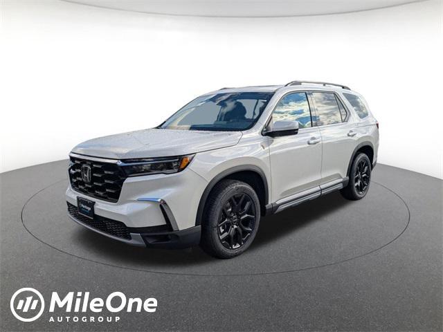 new 2025 Honda Pilot car, priced at $49,391