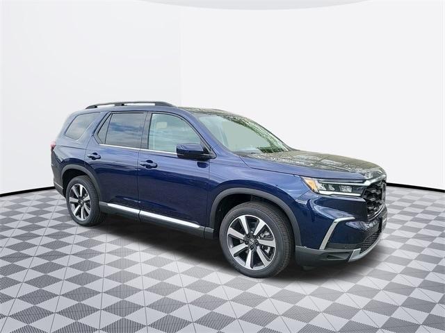 new 2025 Honda Pilot car, priced at $46,585