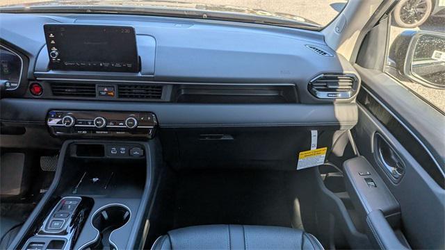 new 2025 Honda Pilot car, priced at $50,222