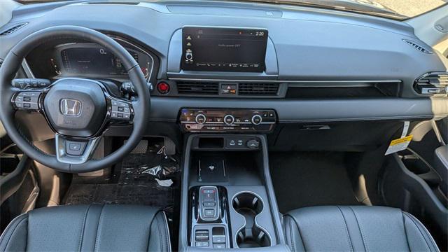 new 2025 Honda Pilot car, priced at $50,222