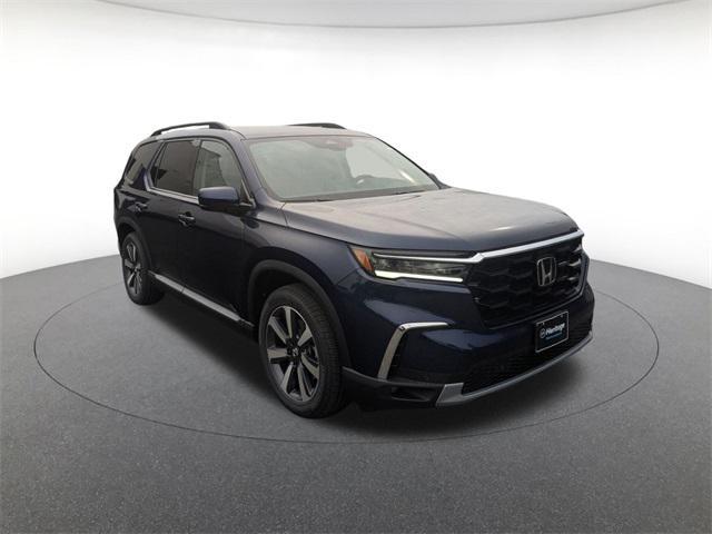 new 2025 Honda Pilot car, priced at $47,276