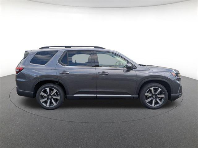 new 2025 Honda Pilot car, priced at $48,566