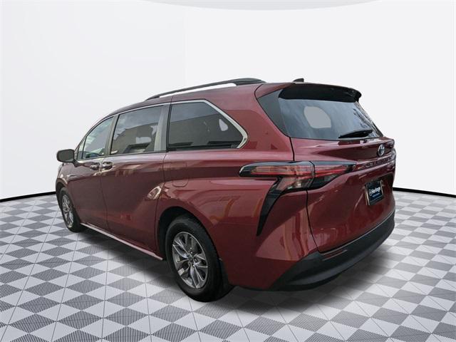 used 2022 Toyota Sienna car, priced at $38,500