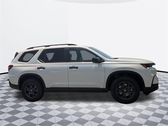new 2025 Honda Pilot car, priced at $49,414