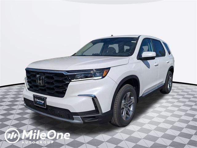 new 2025 Honda Pilot car, priced at $44,650