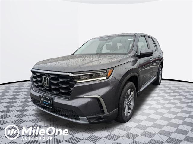 new 2025 Honda Pilot car, priced at $44,168