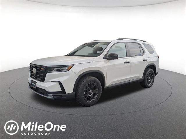 new 2025 Honda Pilot car, priced at $48,259