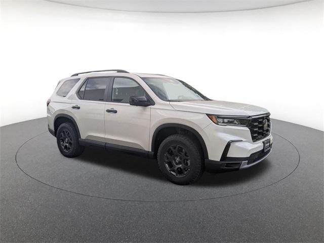 new 2025 Honda Pilot car, priced at $48,259