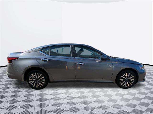 used 2023 Nissan Altima car, priced at $21,700