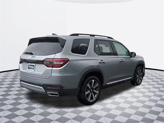 new 2025 Honda Pilot car, priced at $51,377