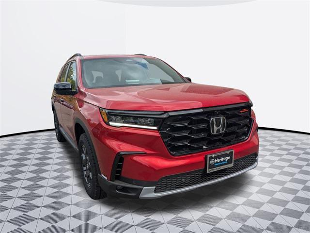 new 2025 Honda Pilot car, priced at $47,878