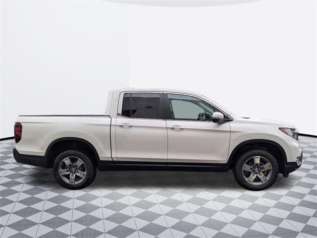 new 2025 Honda Ridgeline car, priced at $42,337