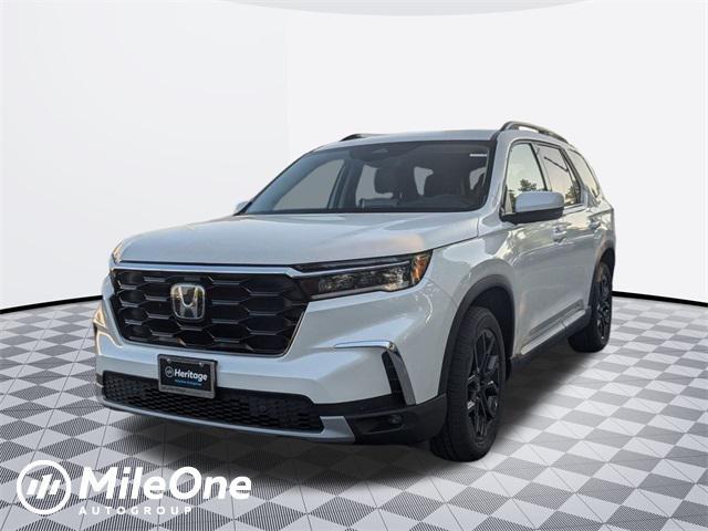 new 2025 Honda Pilot car, priced at $50,321