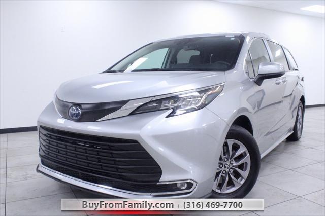 used 2023 Toyota Sienna car, priced at $40,999