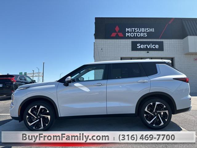 new 2024 Mitsubishi Outlander car, priced at $31,718