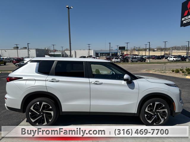 new 2024 Mitsubishi Outlander car, priced at $31,718