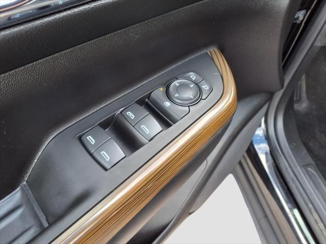 used 2023 GMC Acadia car, priced at $29,038