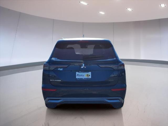 new 2025 Mitsubishi Outlander car, priced at $44,500