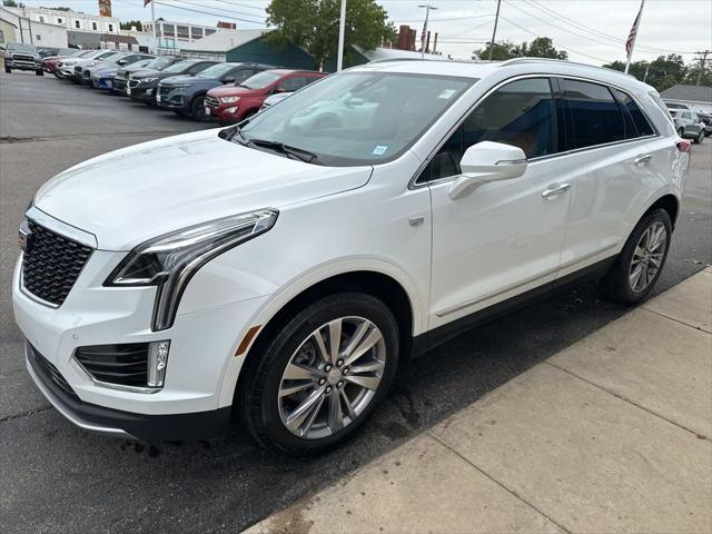 used 2024 Cadillac XT5 car, priced at $40,000