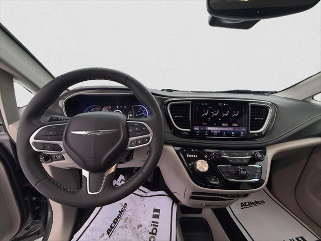 used 2022 Chrysler Pacifica Hybrid car, priced at $23,500