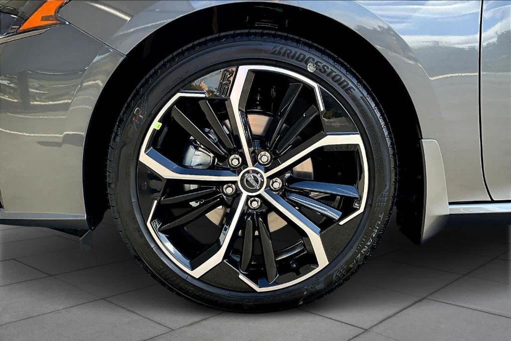 new 2025 Nissan Altima car, priced at $34,030