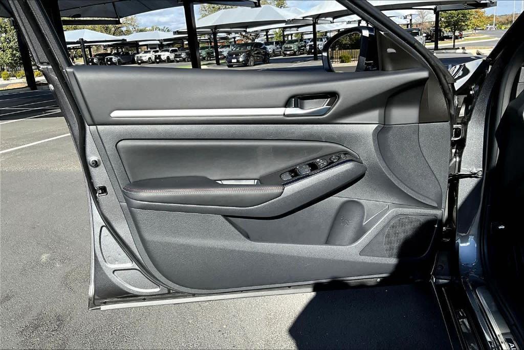 new 2025 Nissan Altima car, priced at $34,030