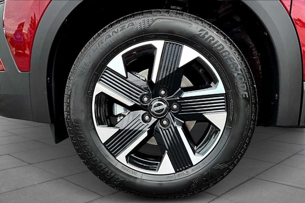 new 2025 Nissan Kicks car, priced at $28,730