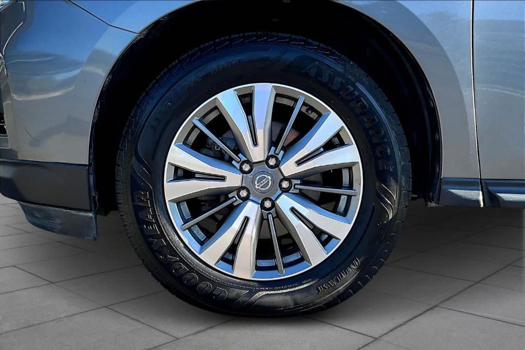 used 2019 Nissan Pathfinder car, priced at $12,500