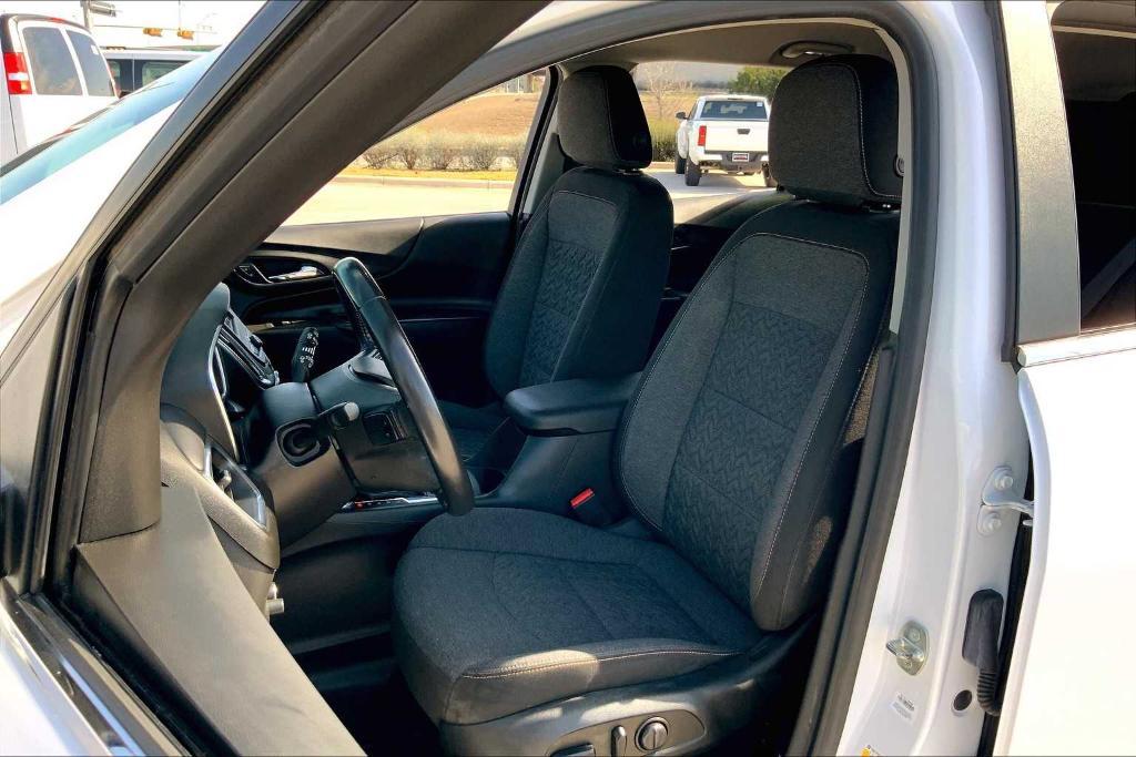 used 2022 Chevrolet Equinox car, priced at $18,988