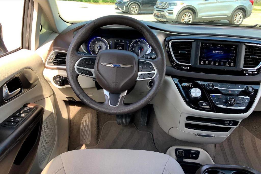 used 2018 Chrysler Pacifica car, priced at $15,888