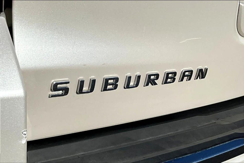 used 2015 Chevrolet Suburban car, priced at $17,200
