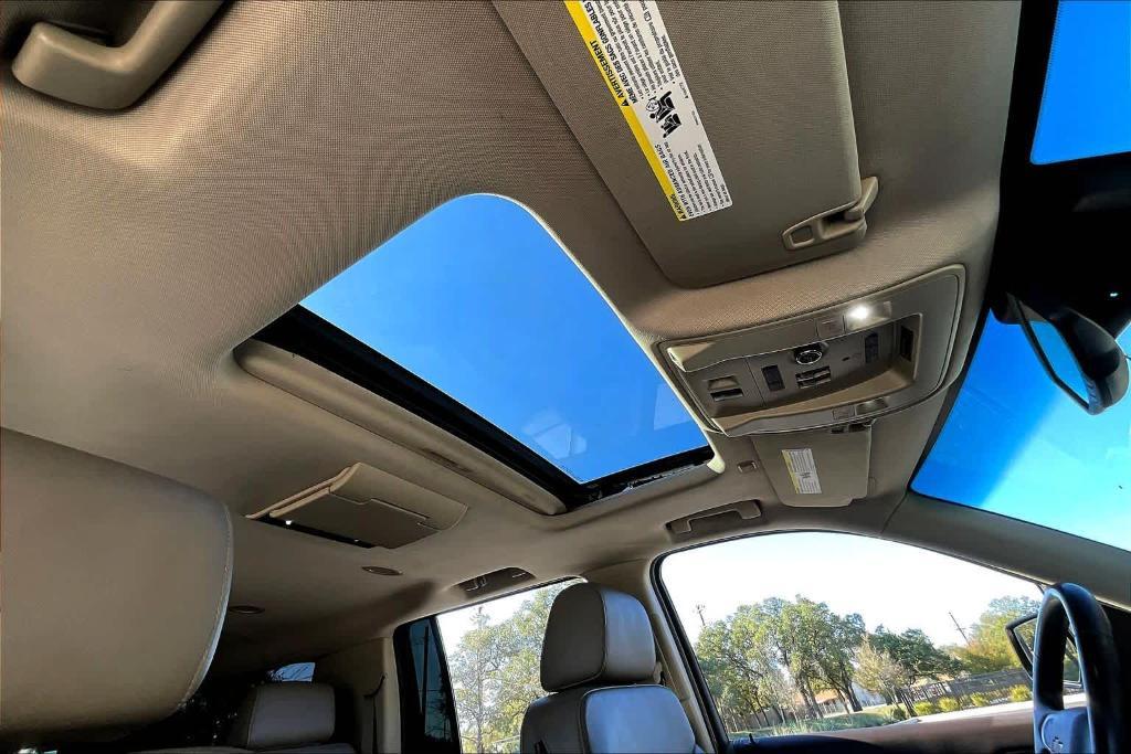 used 2015 Chevrolet Suburban car, priced at $17,200