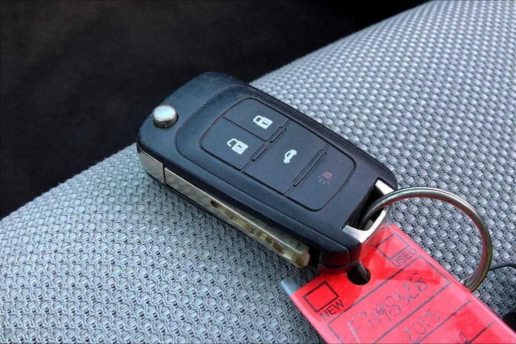 used 2015 Chevrolet Cruze car, priced at $8,088