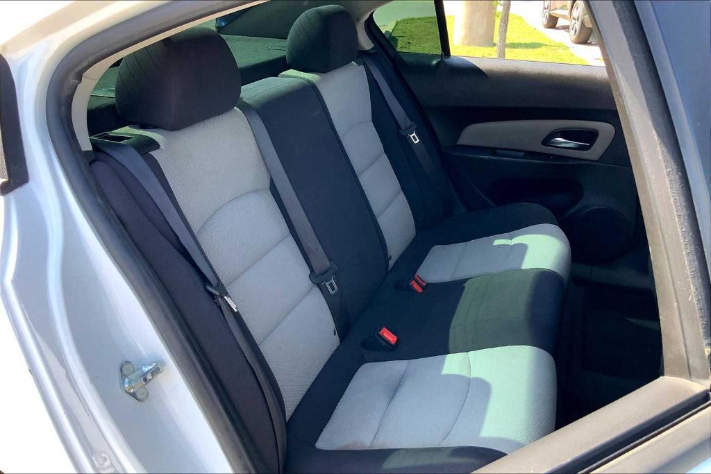 used 2015 Chevrolet Cruze car, priced at $8,088