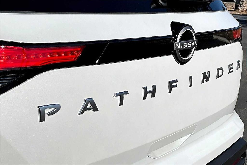 new 2025 Nissan Pathfinder car, priced at $39,340