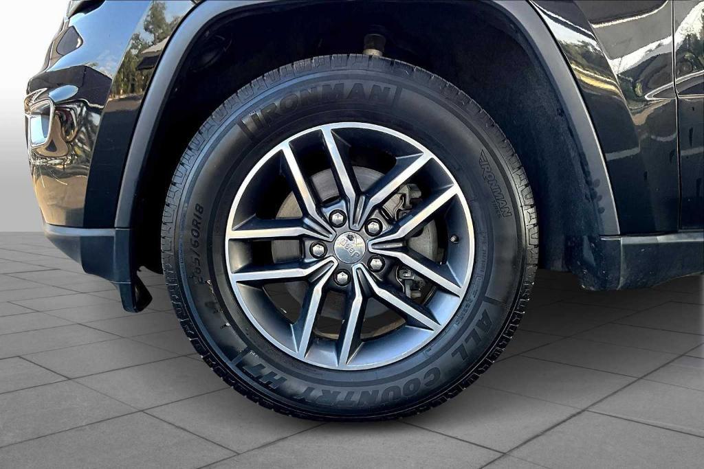 used 2018 Jeep Grand Cherokee car, priced at $14,750