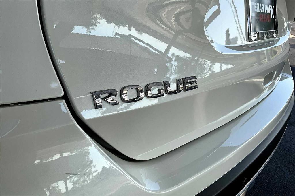 used 2019 Nissan Rogue car, priced at $20,288