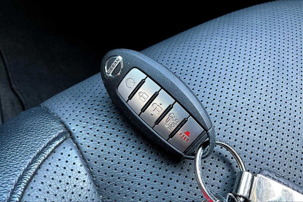 used 2019 Nissan Rogue car, priced at $20,288