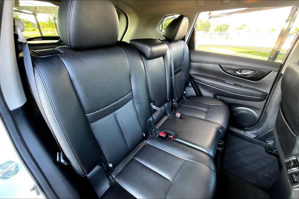 used 2019 Nissan Rogue car, priced at $20,288