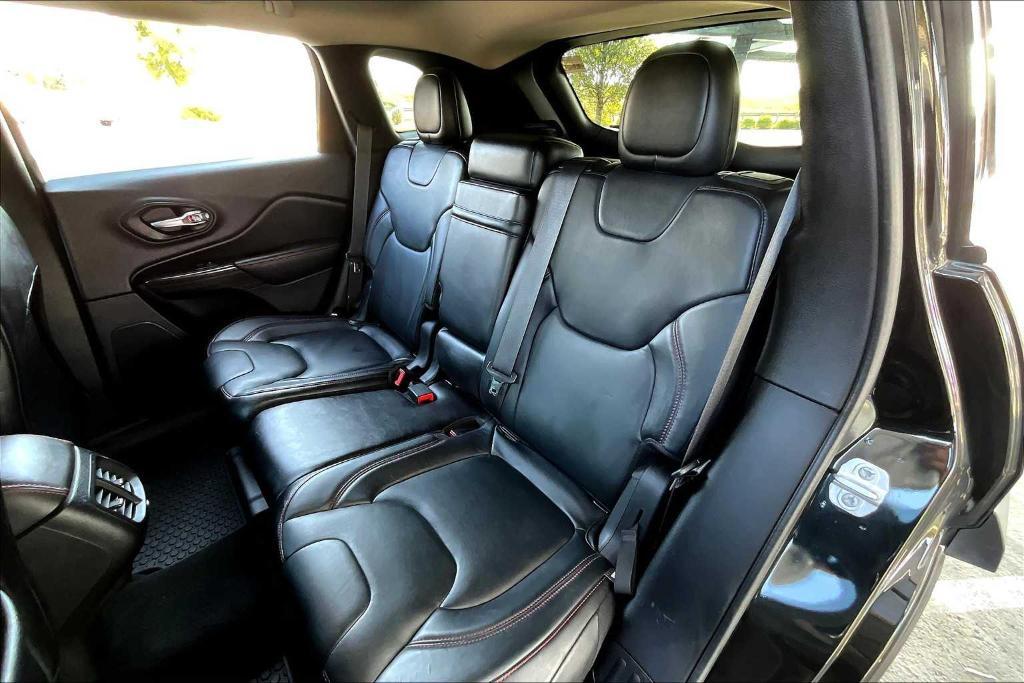 used 2014 Jeep Cherokee car, priced at $12,988