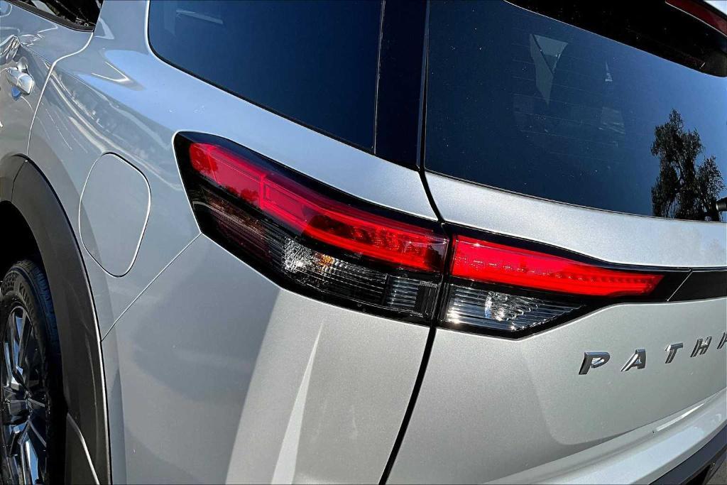 new 2025 Nissan Pathfinder car, priced at $40,890