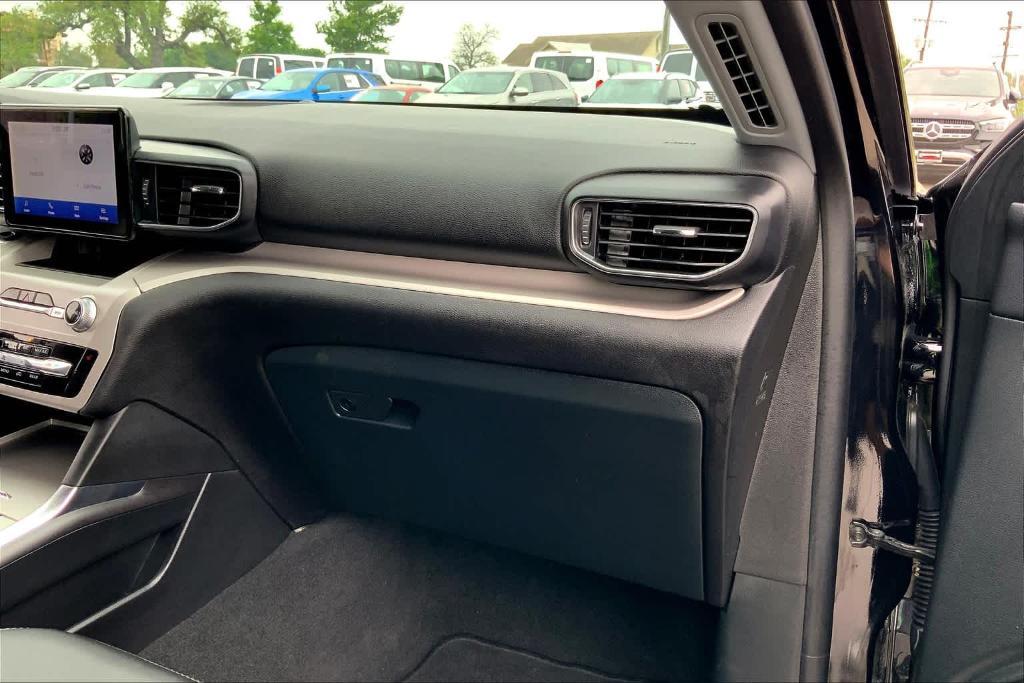 used 2024 Ford Explorer car, priced at $32,900