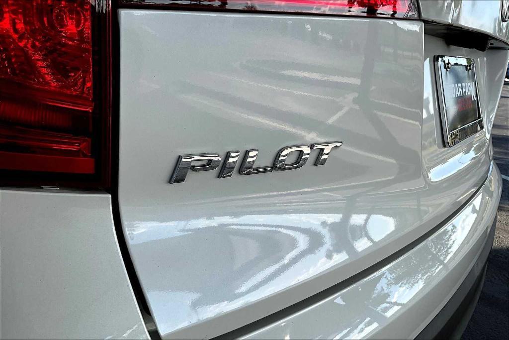 used 2016 Honda Pilot car, priced at $19,988