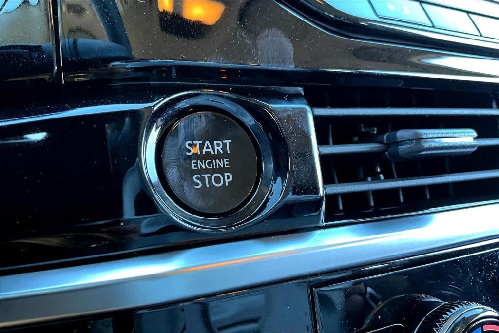 new 2025 Nissan Pathfinder car, priced at $40,875