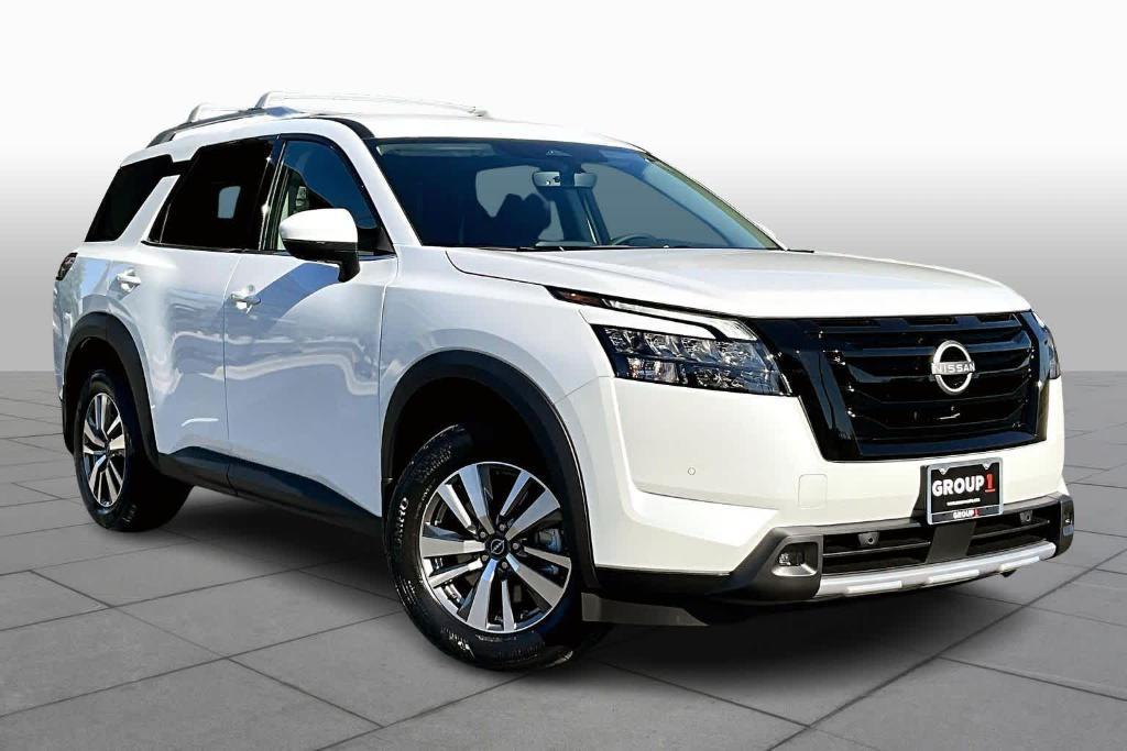 new 2025 Nissan Pathfinder car, priced at $40,875