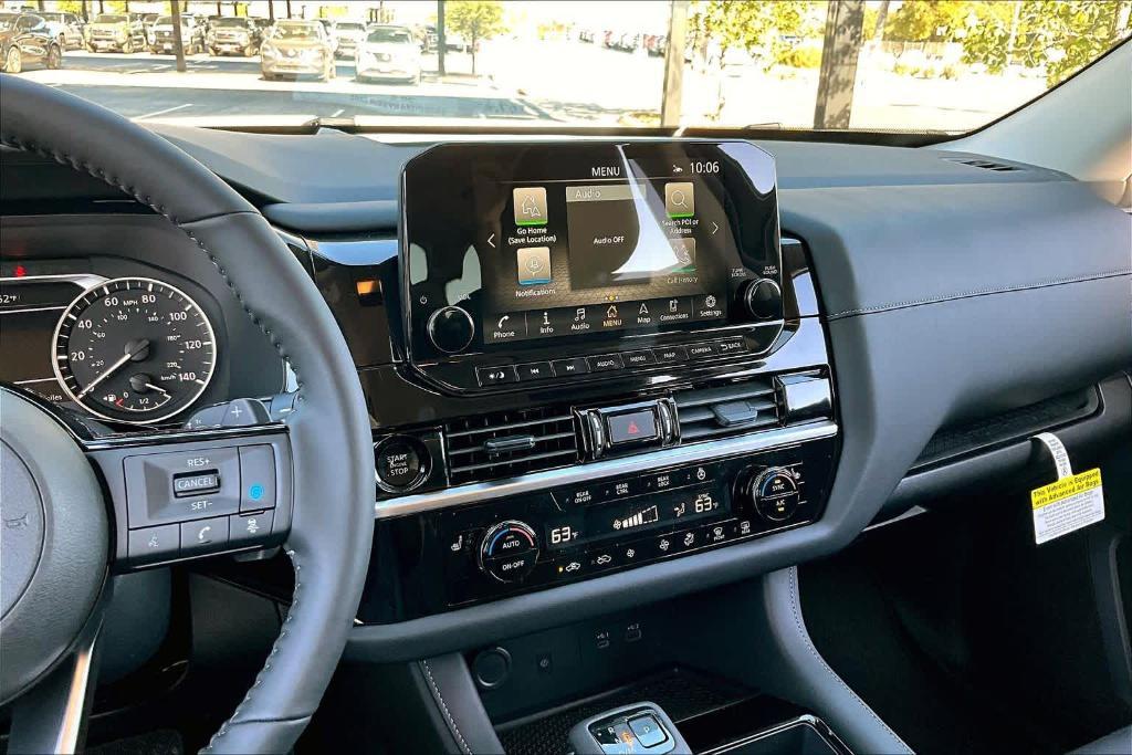 new 2025 Nissan Pathfinder car, priced at $40,875