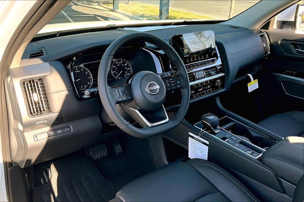new 2025 Nissan Pathfinder car, priced at $40,875