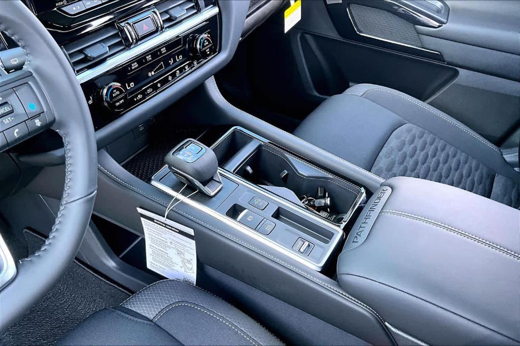 new 2025 Nissan Pathfinder car, priced at $37,825