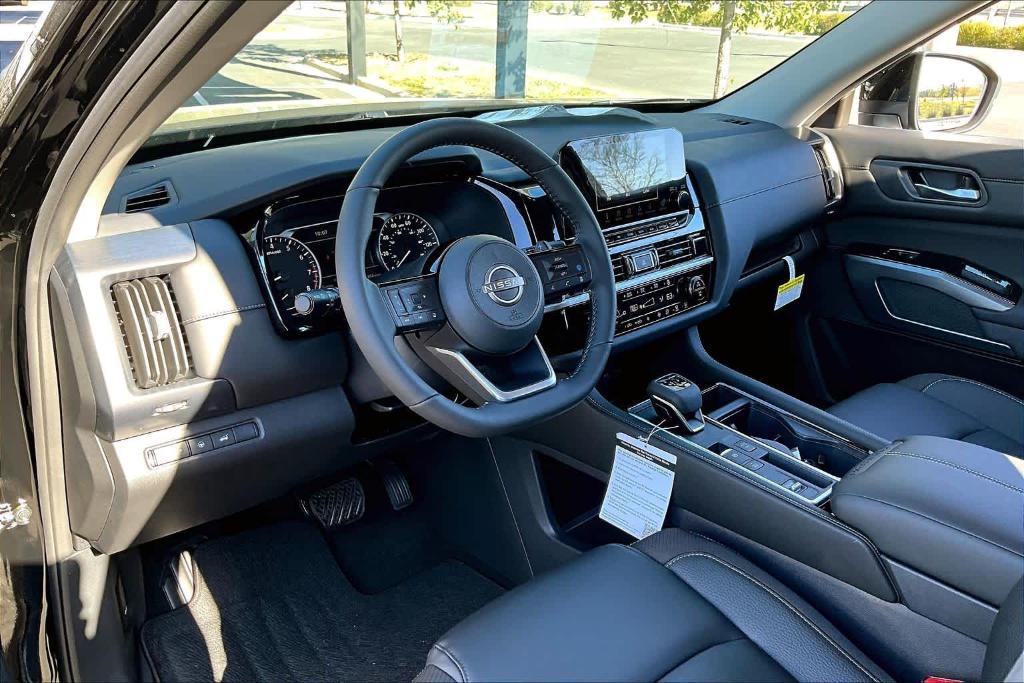 new 2025 Nissan Pathfinder car, priced at $40,030