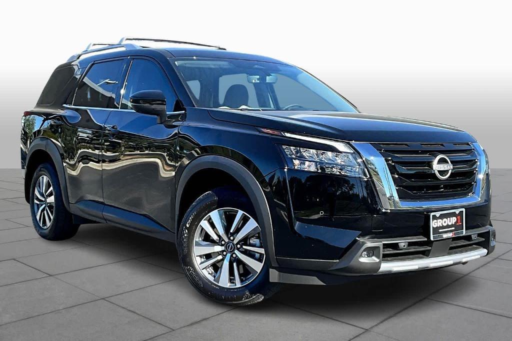 new 2025 Nissan Pathfinder car, priced at $40,030